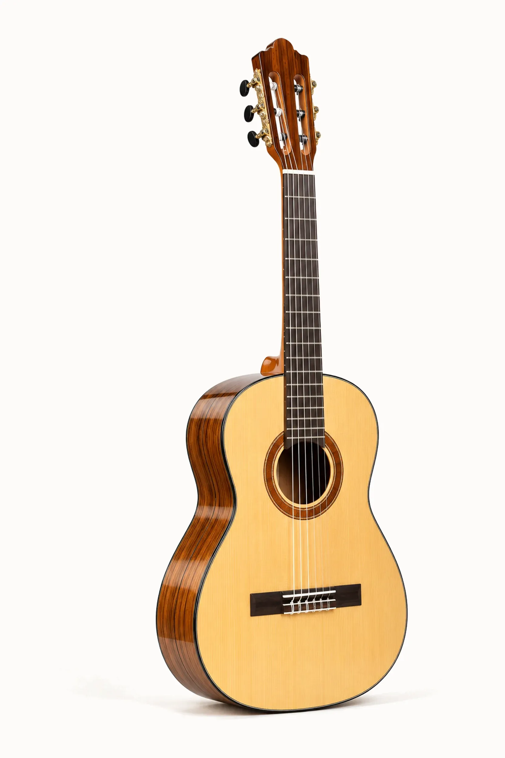 Nashville Avanza-SG 3/4 – angled front view
