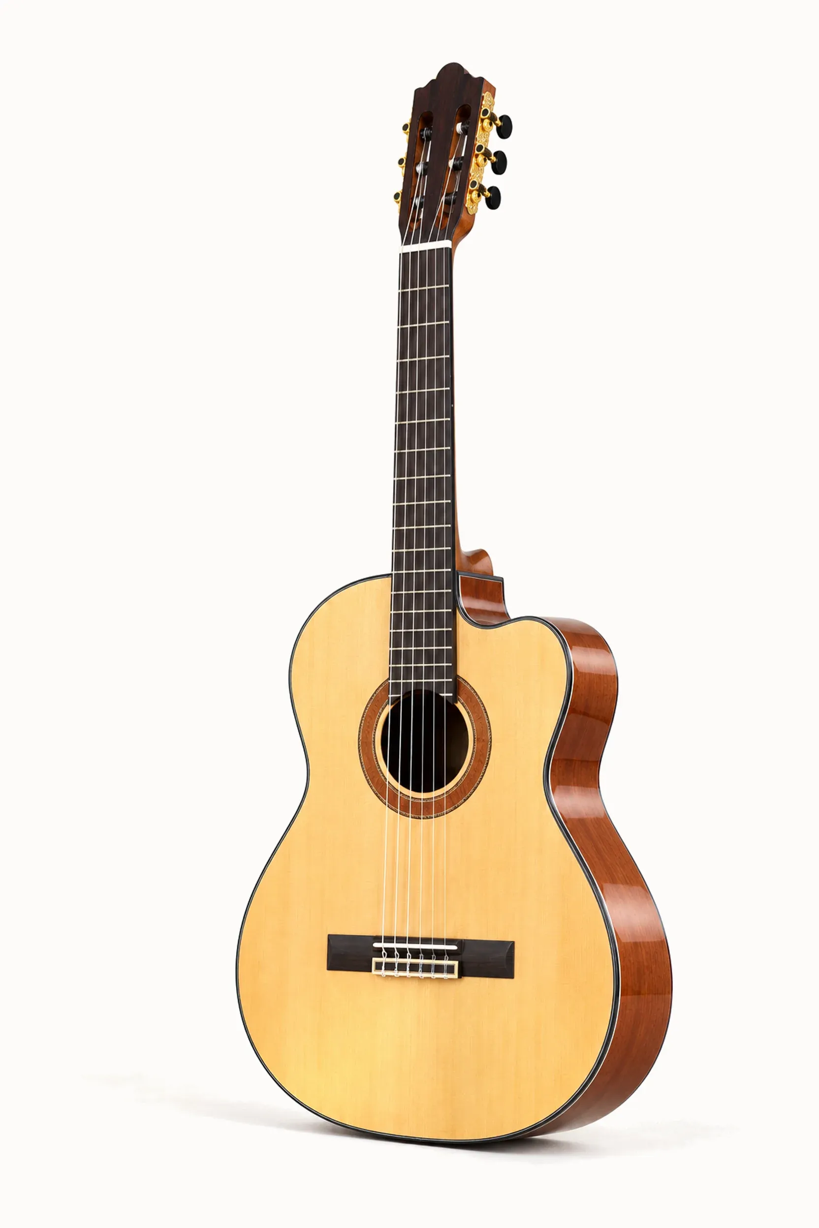 Nashville Alma-SG Cutaway – angled front view