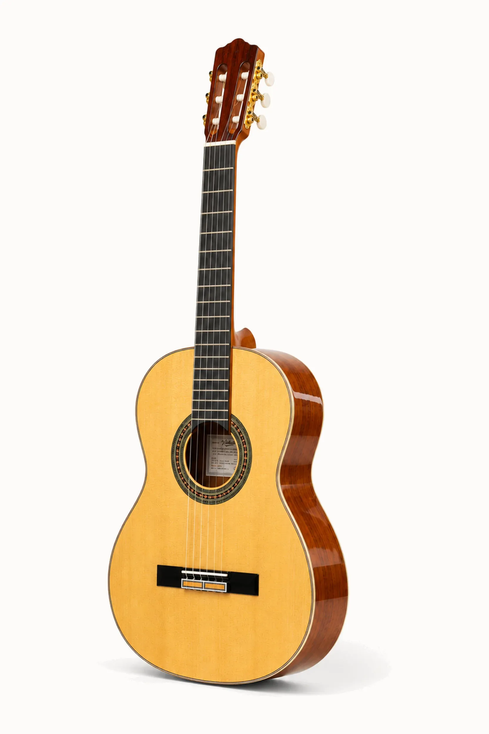 Nashville Maestro SG – angled front view