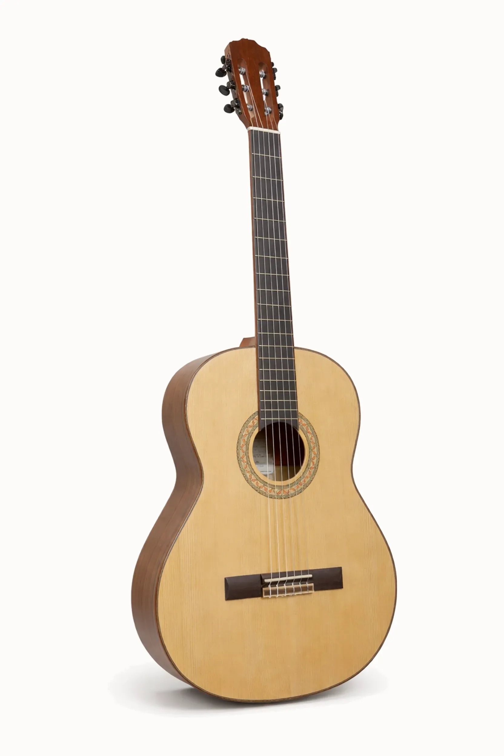Nashville First Strum Classical – Cedar/Mahogany Classical – angled front view